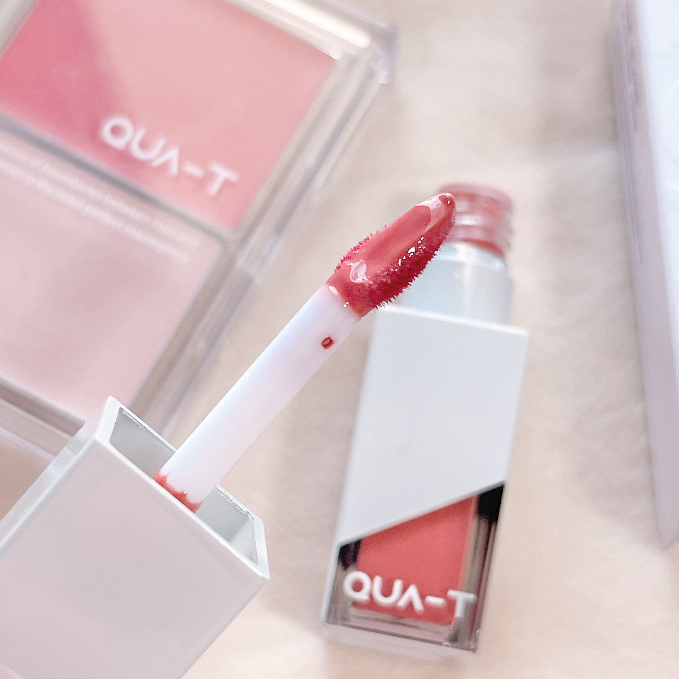 ザグラスタトゥーティント/QUA-T/リップティントを使ったクチコミ（2枚目）