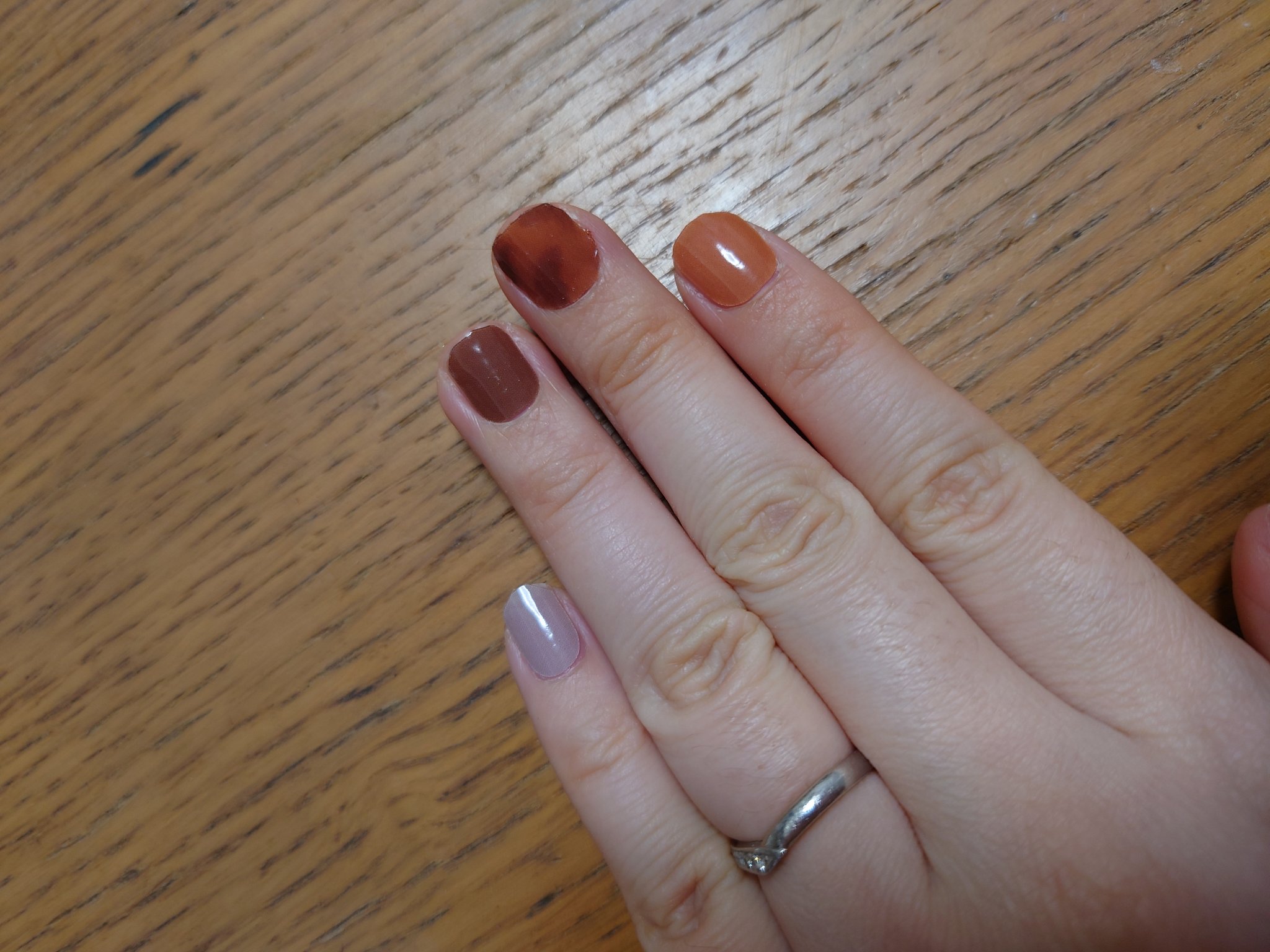 ジェルネイルシール（ハンド） Ｃ/DAISO/ネイルシールを使ったクチコミ（2枚目）