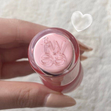 フィー 3Dボリューミンググロス/fwee/リップグロスを使ったクチコミ(4枚目)