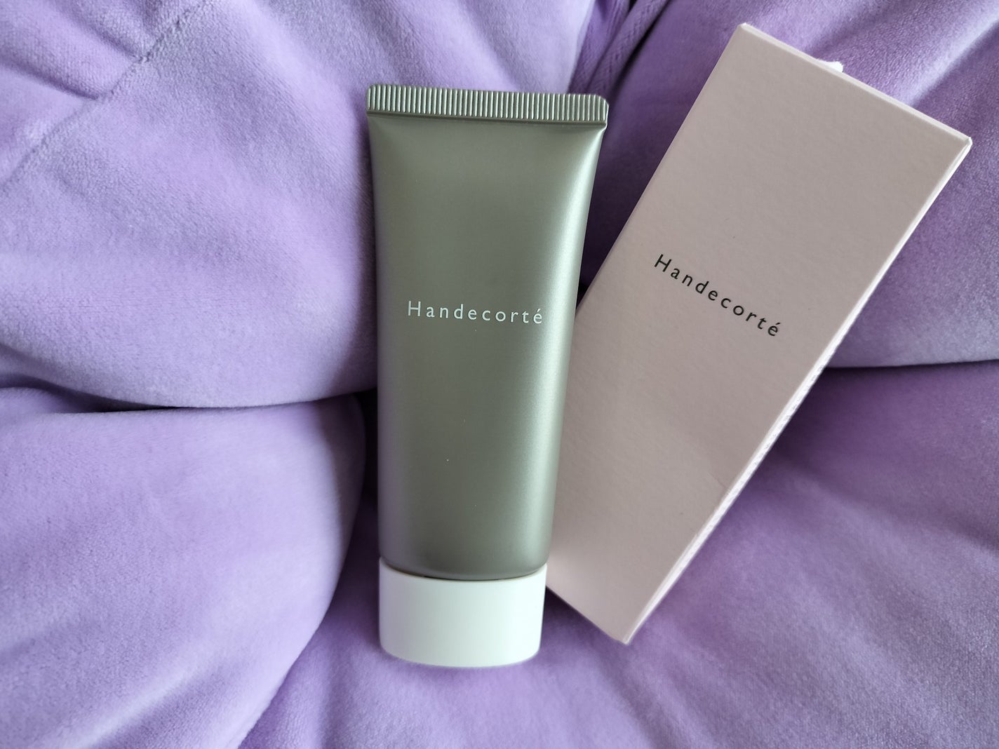 ハンデコルテ/キユートピア/ネック・デコルテケアを使ったクチコミ(2枚目)