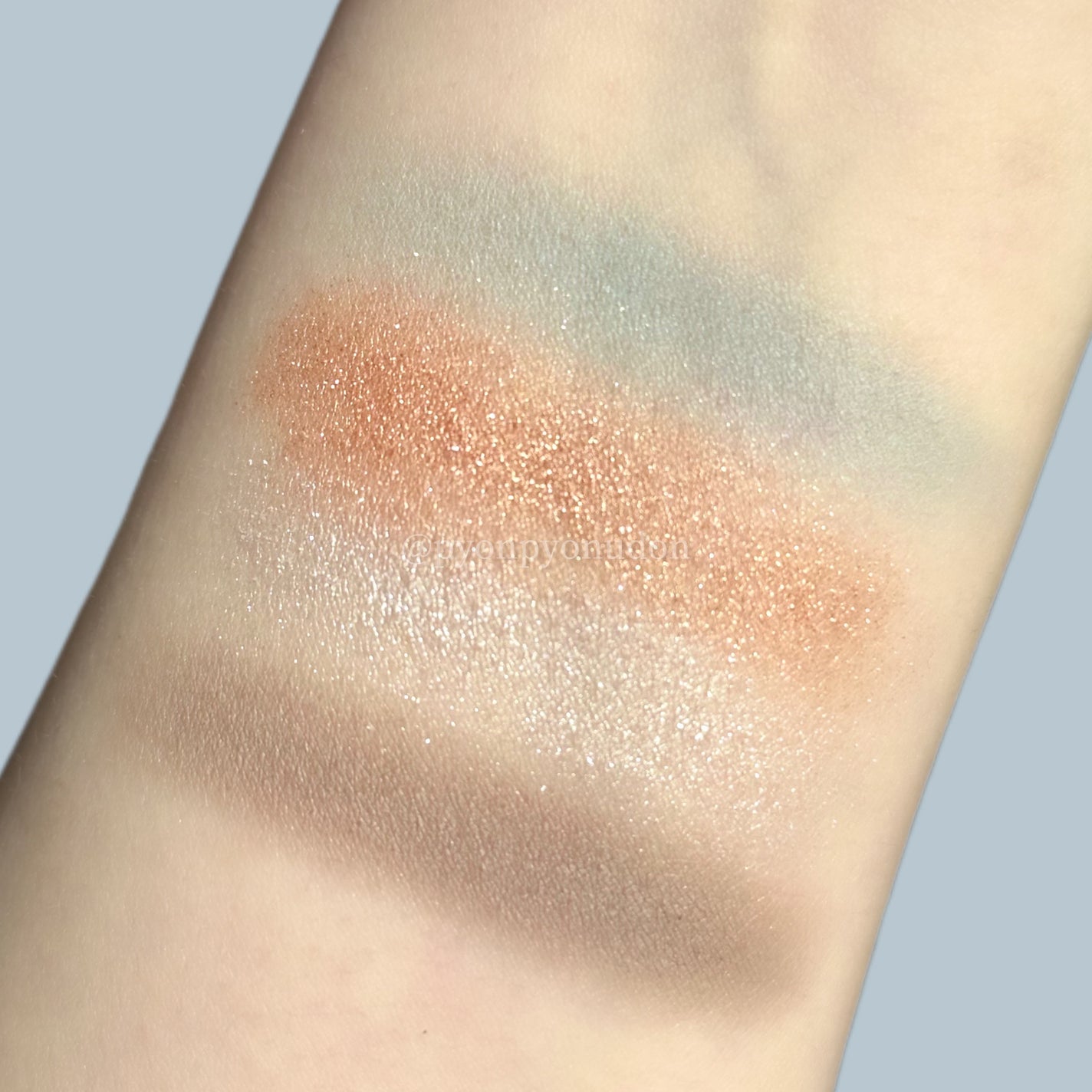 シグニチャー カラー アイズ/SUQQU/アイシャドウパレットを使ったクチコミ(3枚目)