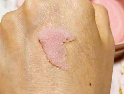 Q+Me スウィート ボム タラソ スクラブ/AGARISM/バスト・ヒップケアを使ったクチコミ(4枚目)