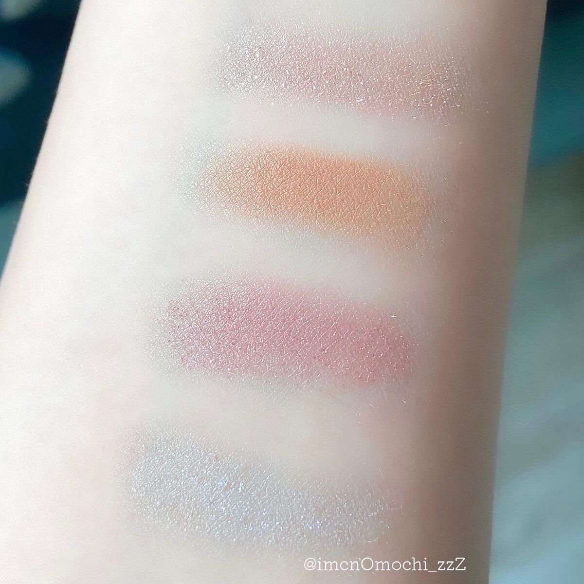 ミネラルクラッシィシャドー/エトヴォス/アイシャドウパレットを使ったクチコミ(4枚目)