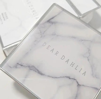 スキンルミナスハイライター/DEAR DAHLIA/パウダーハイライトを使ったクチコミ(1枚目)
