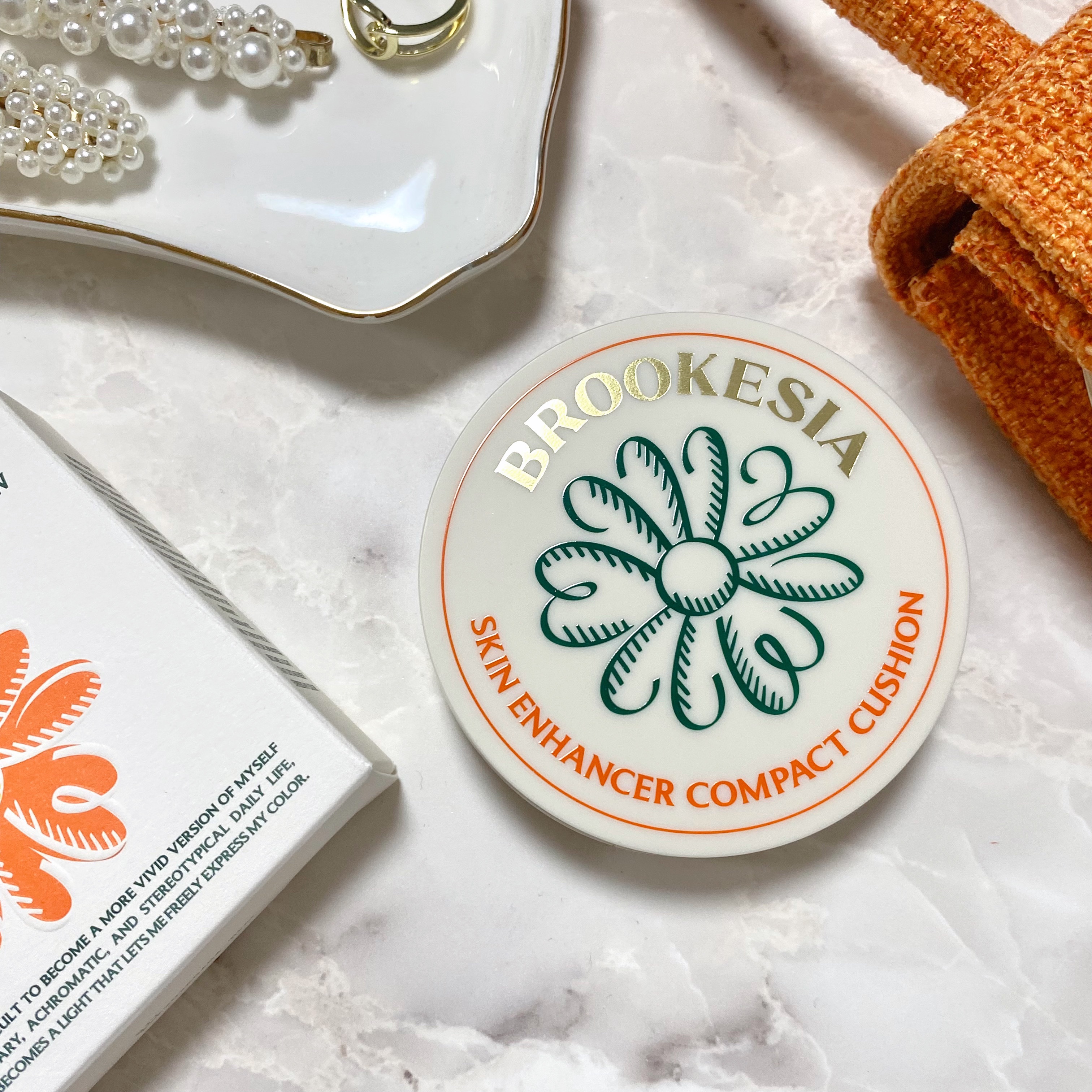 スキンエンハンサー コンパクトクッション（グロー) #1 ペールピッチ/BROOKESIA/クッションファンデーションを使ったクチコミ（2枚目）