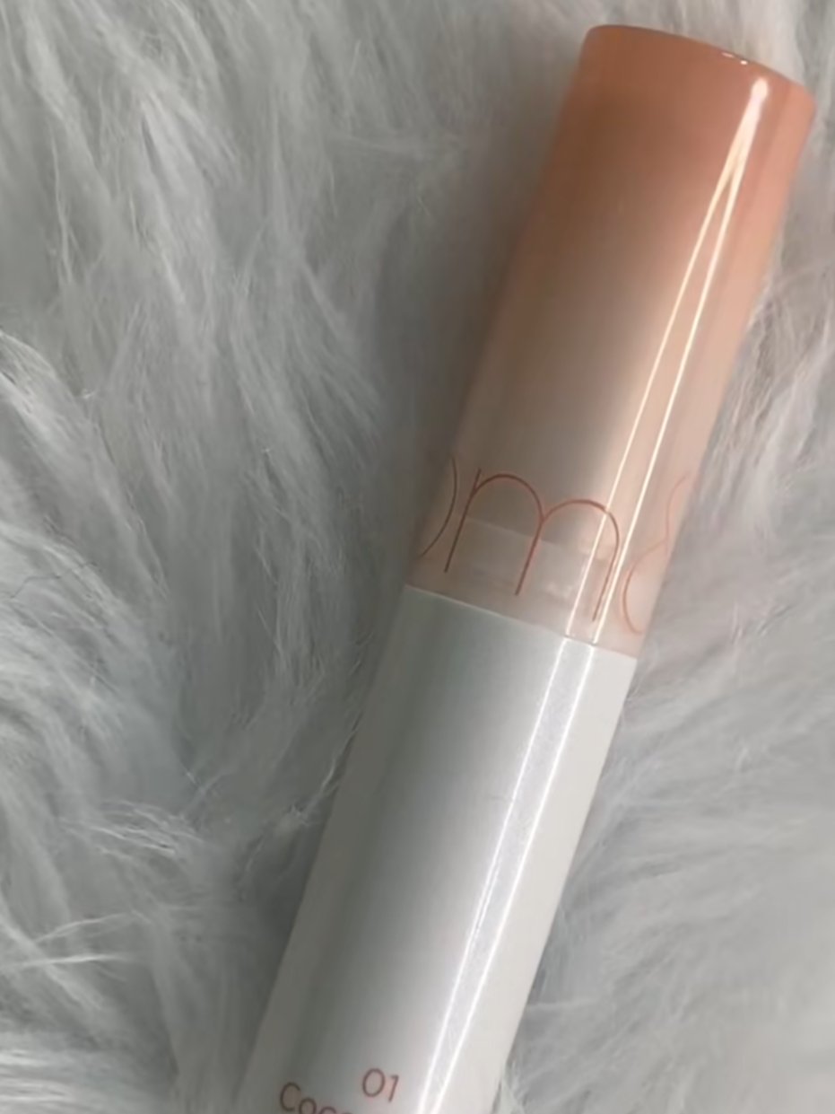 グラスティングメルティングバーム/rom&nd/リップバームを使ったクチコミ（1枚目）