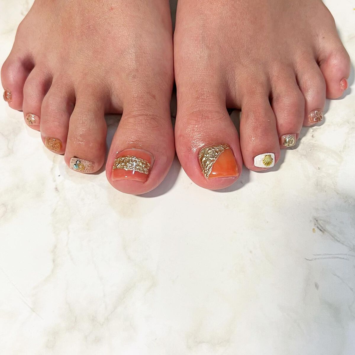 cst on LIPS 「#夏コスメの戦利品#サマーネイル#日焼け#ハワイアンネイル#ハ..」(3枚目)