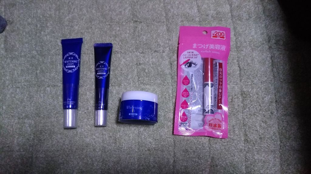 フレーバーリップ デリシャスドロップ アップルの香り〜バニラの香りのアクセント/ニベア/リップクリームを使ったクチコミ（3枚目）