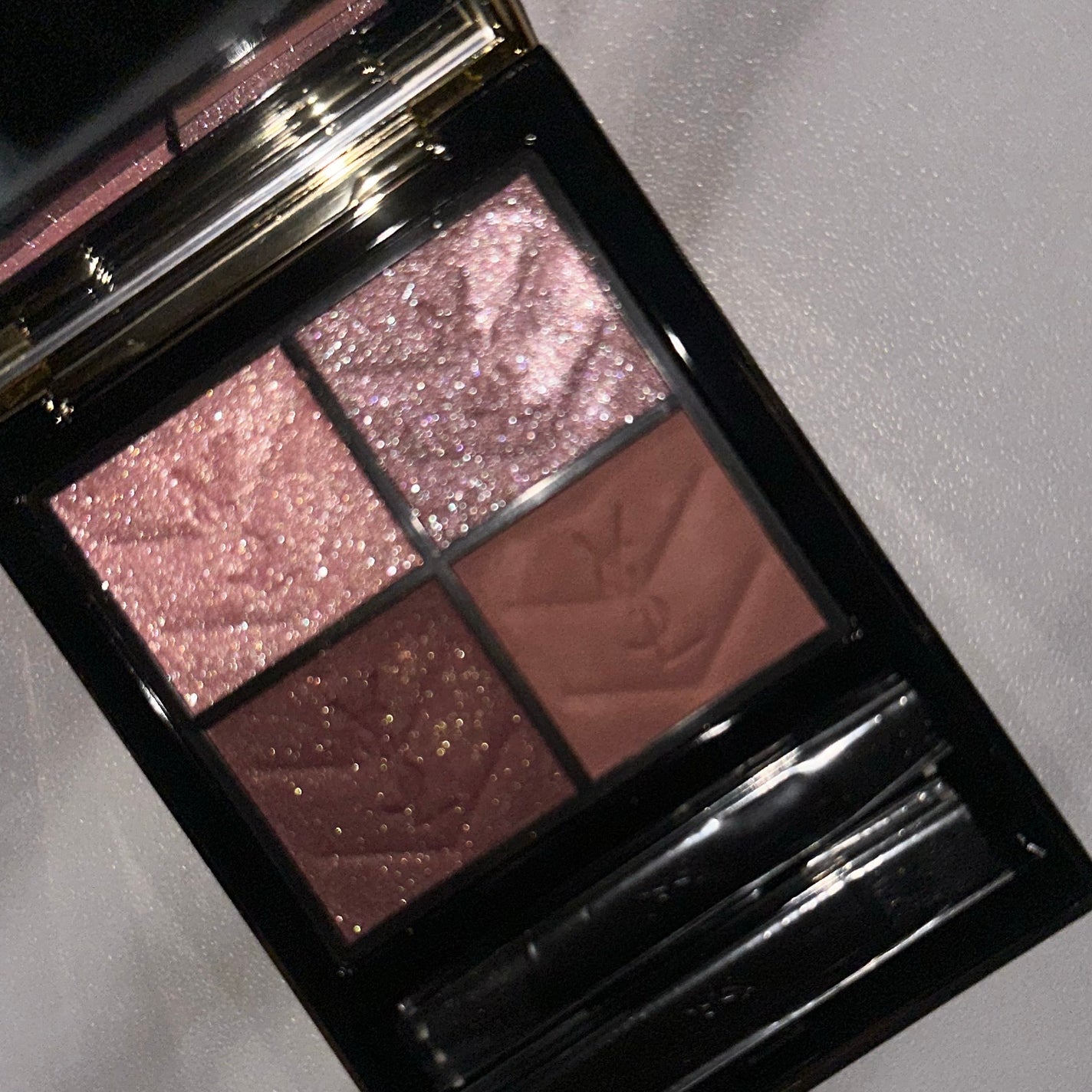 クチュール ミニ クラッチ/YVES SAINT LAURENT BEAUTE/アイシャドウパレットを使ったクチコミ(2枚目)