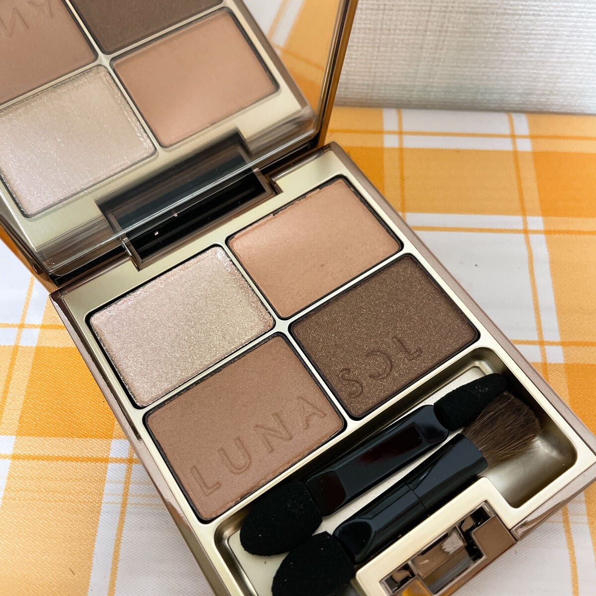 スキンモデリングアイズ/LUNASOL/アイシャドウパレットを使ったクチコミ(2枚目)