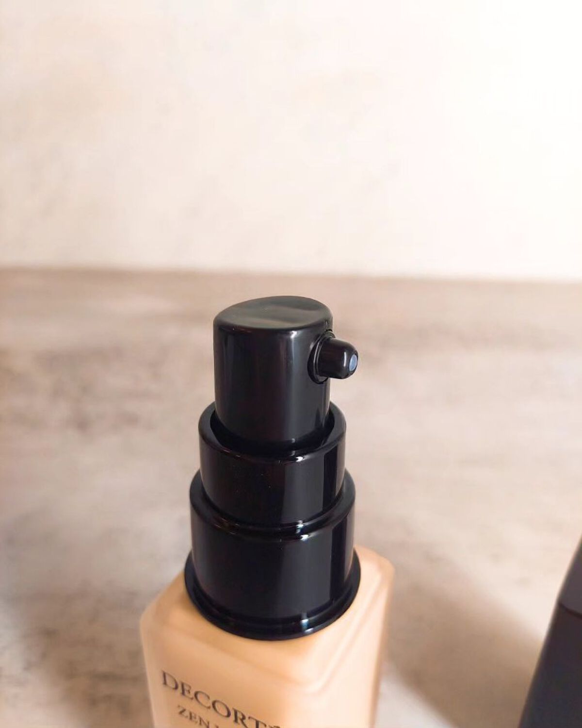 ゼン ウェア フルイド C23/DECORTÉ/リキッドファンデーションを使ったクチコミ（2枚目）