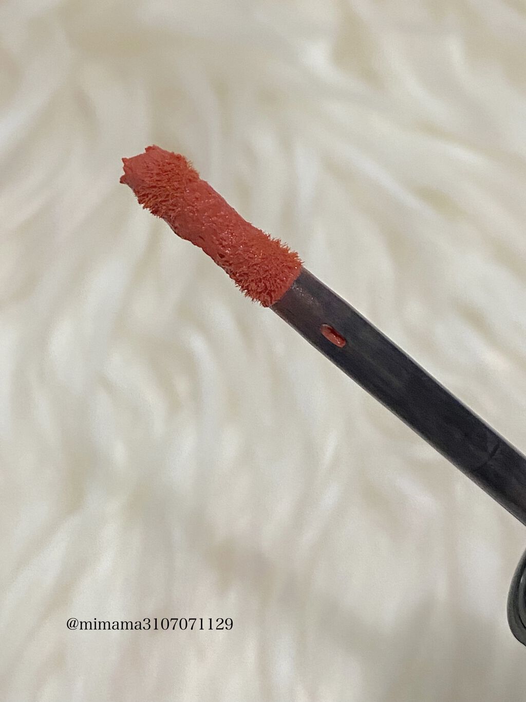 パウダー キス リキッド リップカラー クロスフェード/M・A・C/口紅を使ったクチコミ（2枚目）