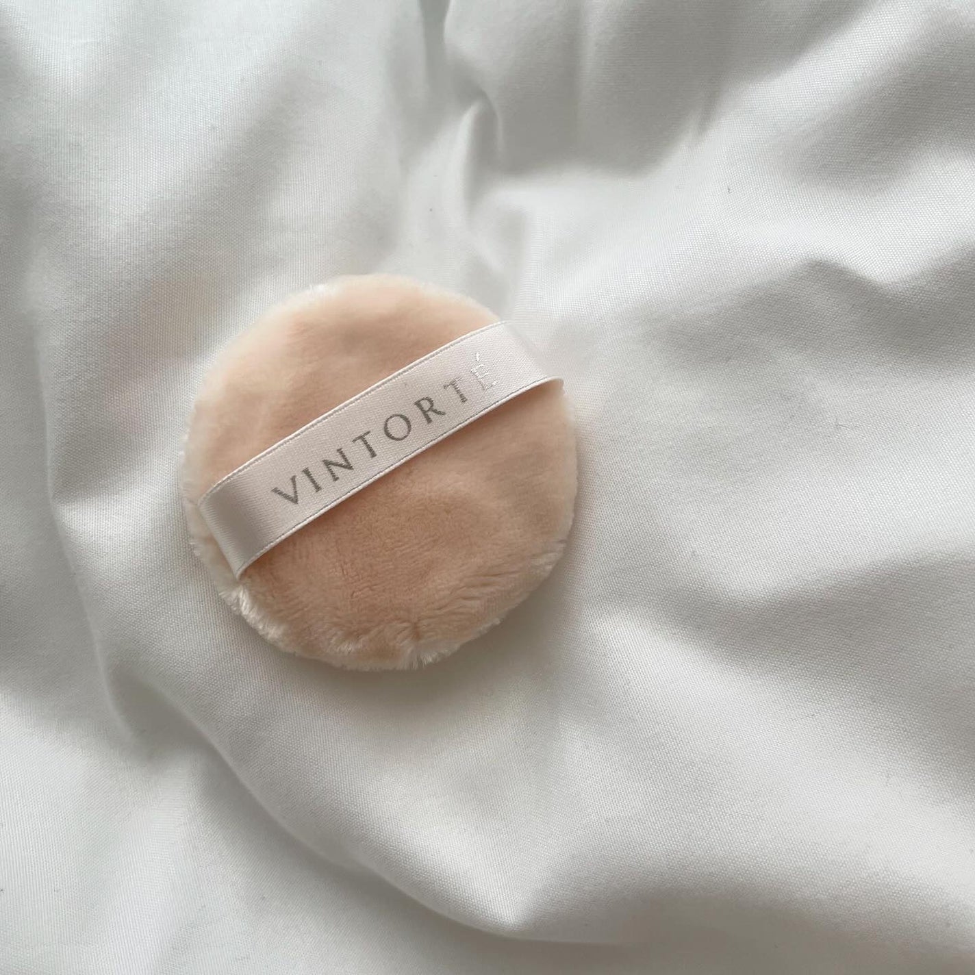 me___ on LIPS 「今1番お気に入りのパフ☝︎パフ自体が分厚くて肌触りが優しい!パ..」(1枚目)