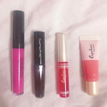 100円のリップたち💄

これは、メイク始めたばかりの頃にとりあえず

たくさんリップが欲しくて100均で買ったもの

です。

🚨あくまでも私個人の意見なので、話半分

で聞いてください。



今回