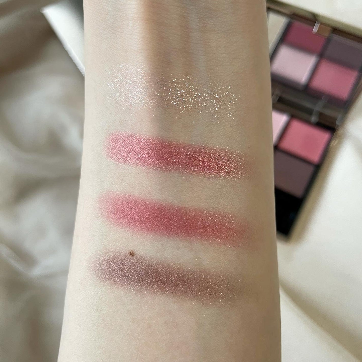 アイカラーレーション/LUNASOL/アイシャドウパレットを使ったクチコミ(4枚目)