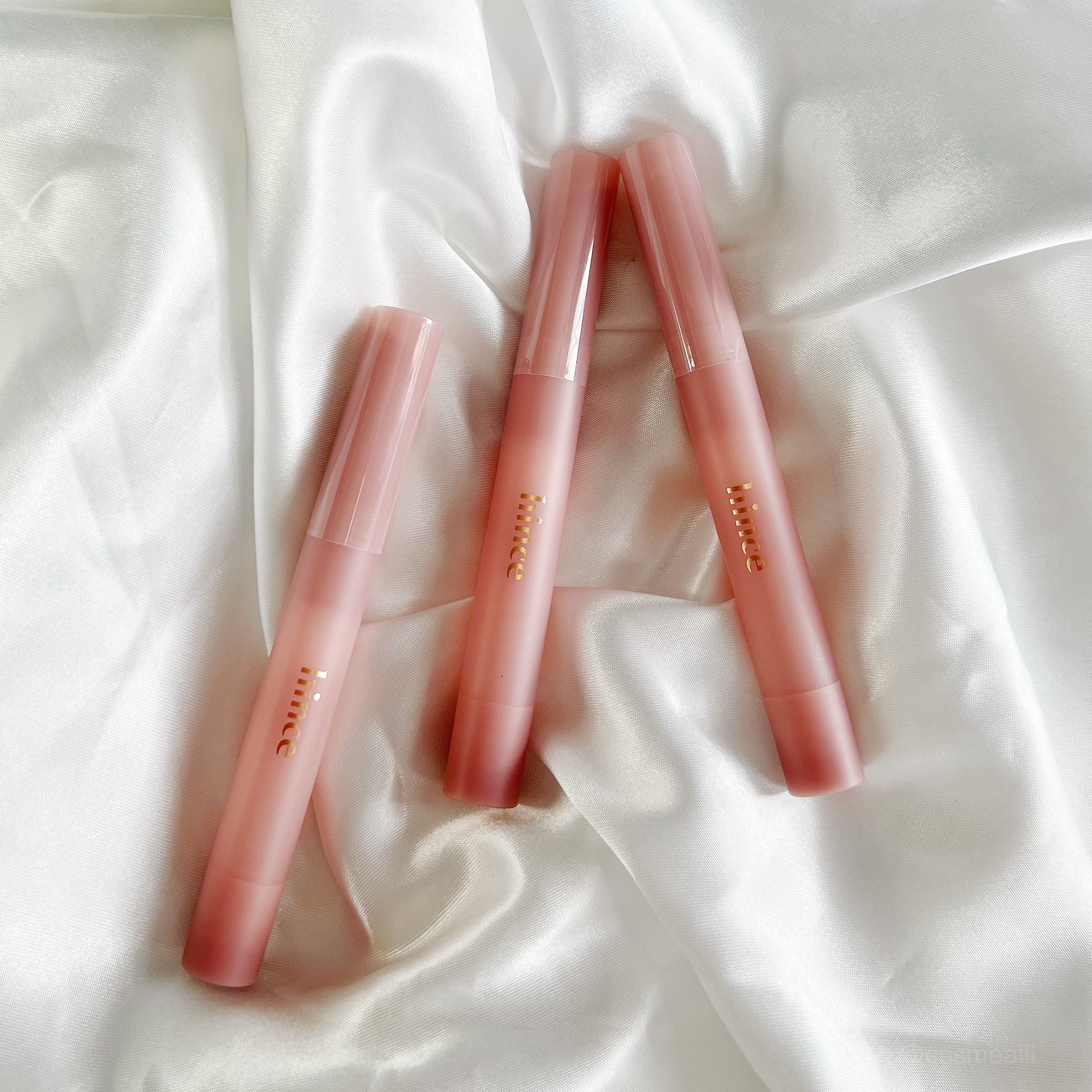 スリムスティックメルティングマット SM002 ニューシルエット/hince/口紅を使ったクチコミ（3枚目）