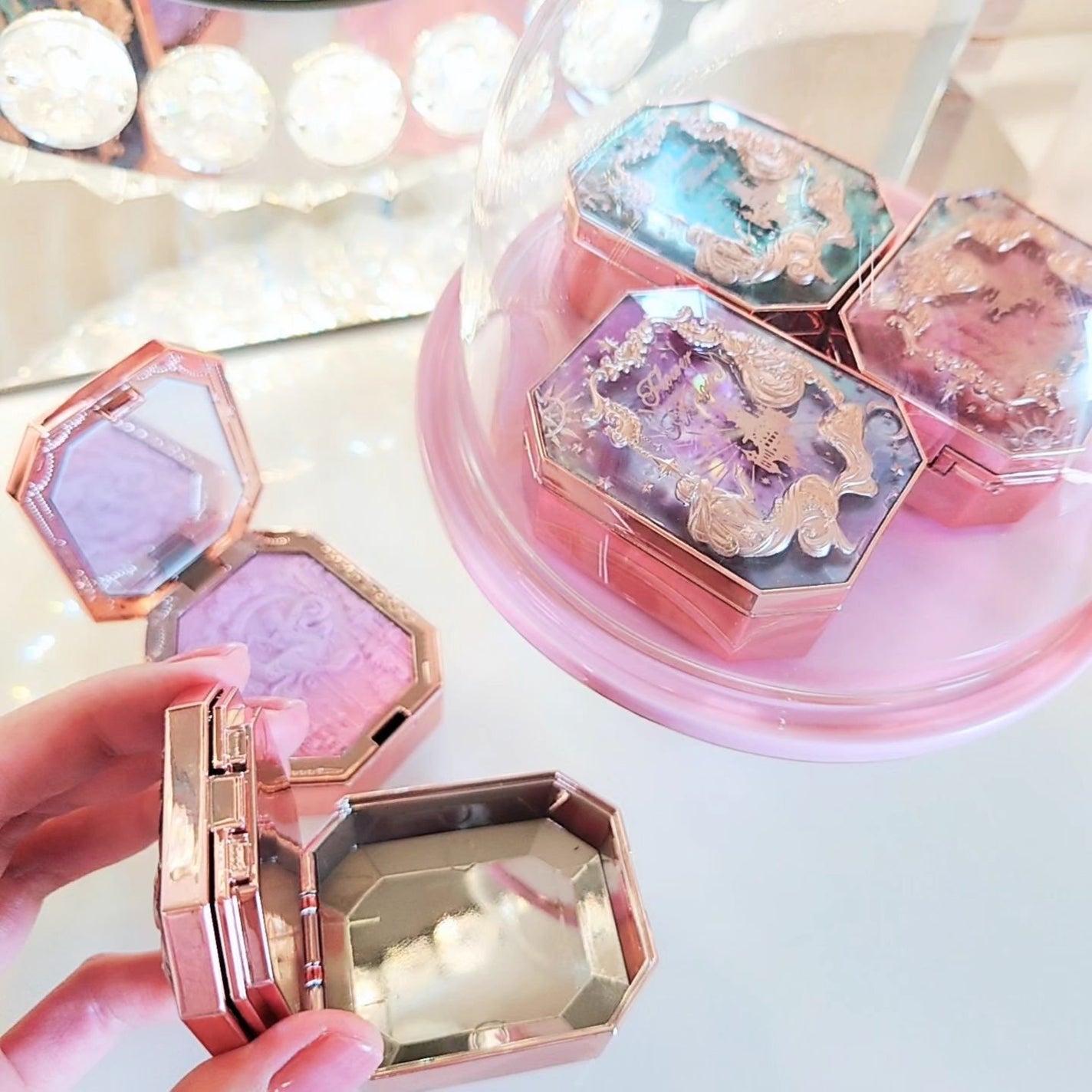 みうく밀크🍼フォロバ on LIPS 「フラワーノーズのコスメは可愛すぎて使えない問題が解決しました❣..」(1枚目)