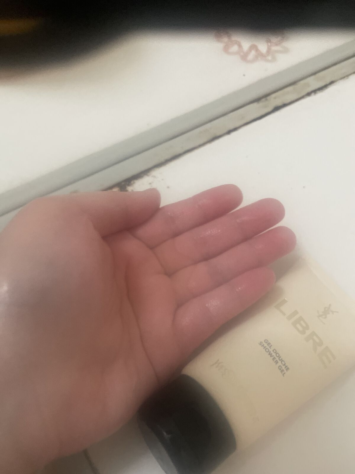 リブレ シャワージェル/YVES SAINT LAURENT BEAUTE/ボディソープを使ったクチコミ（3枚目）