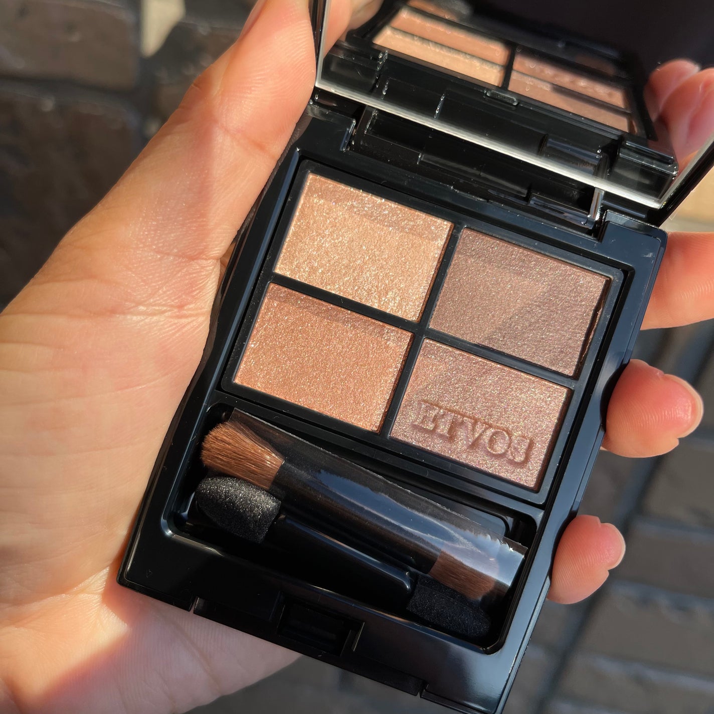 ミネラルクラッシィシャドー/エトヴォス/アイシャドウパレットを使ったクチコミ(4枚目)