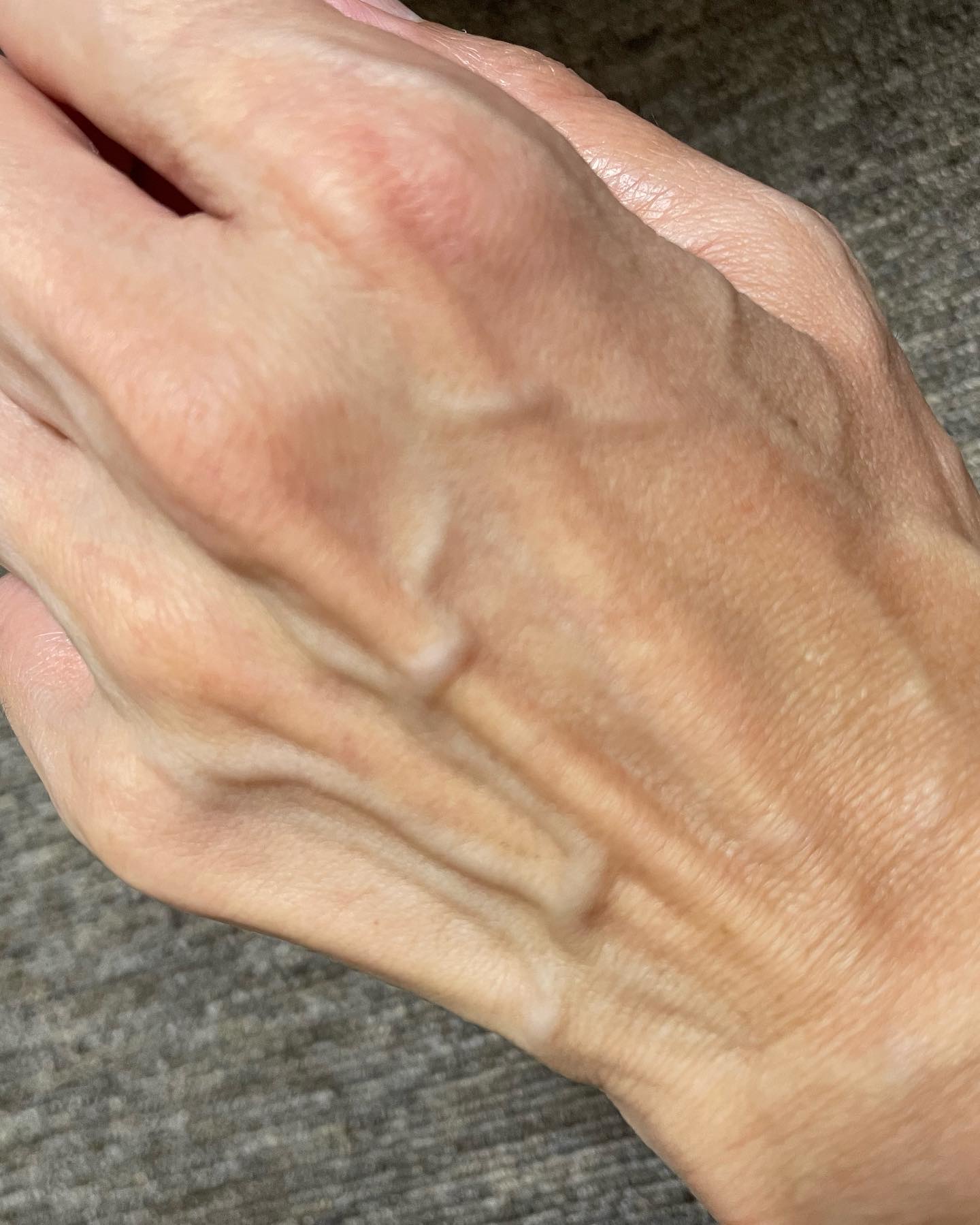 ハンデコルテ/キユートピア/ネック・デコルテケアを使ったクチコミ（3枚目）