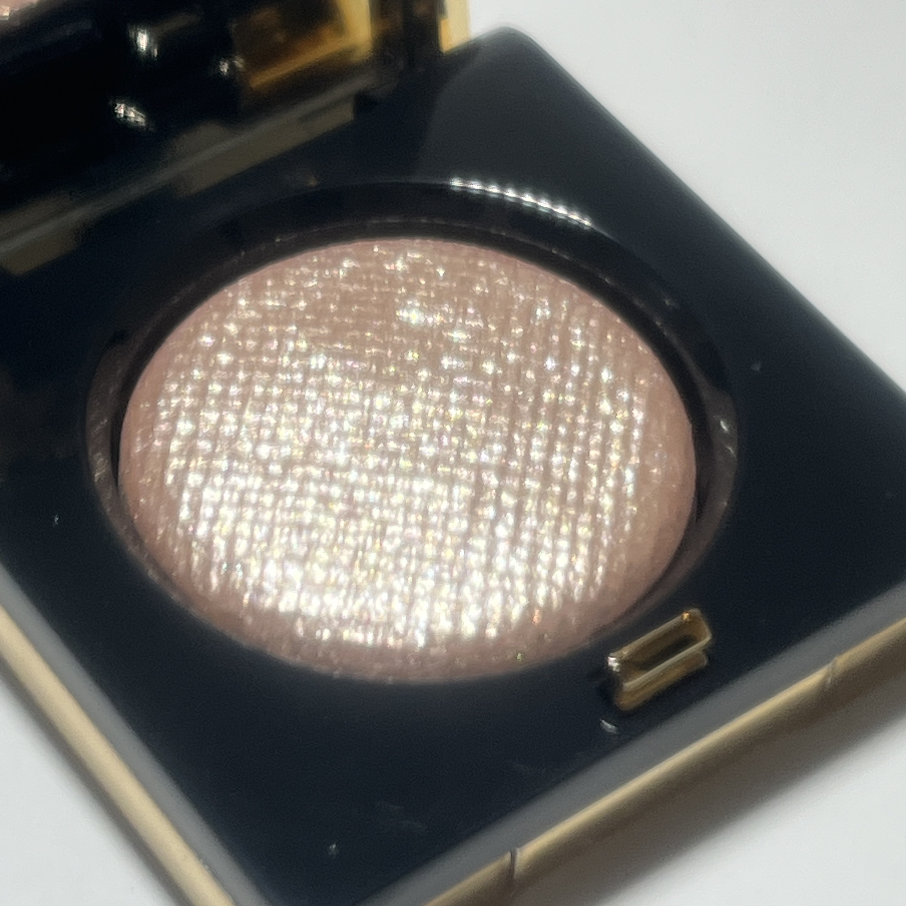 リュクスアイシャドウ/BOBBI BROWN/単色アイシャドウを使ったクチコミ（2枚目）