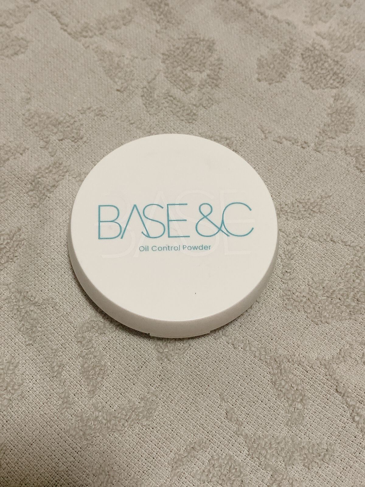 ベースアンドシー オイルコントロールパウダー /キスミー/プレストパウダーを使ったクチコミ（1枚目）