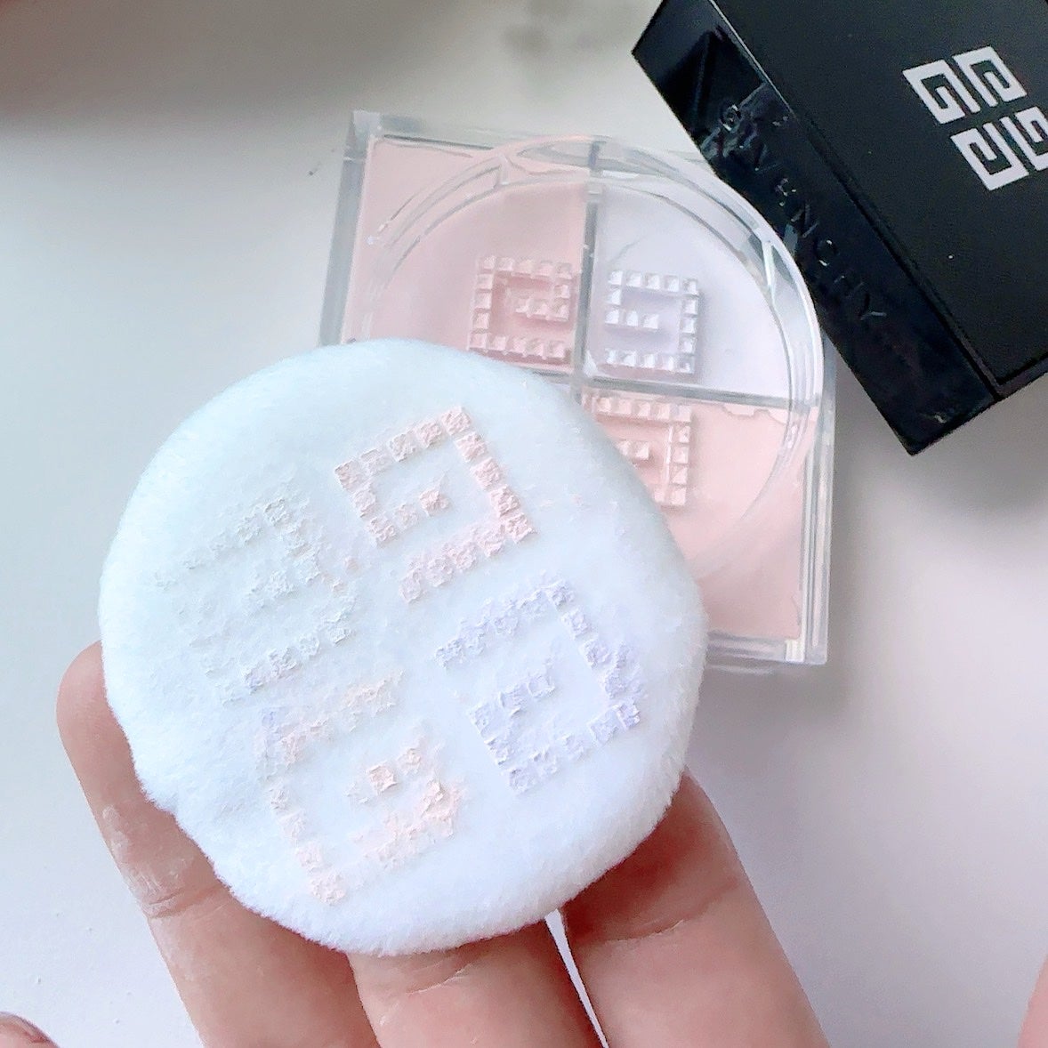 プリズム・リーブル/GIVENCHY/ルースパウダーを使ったクチコミ(3枚目)