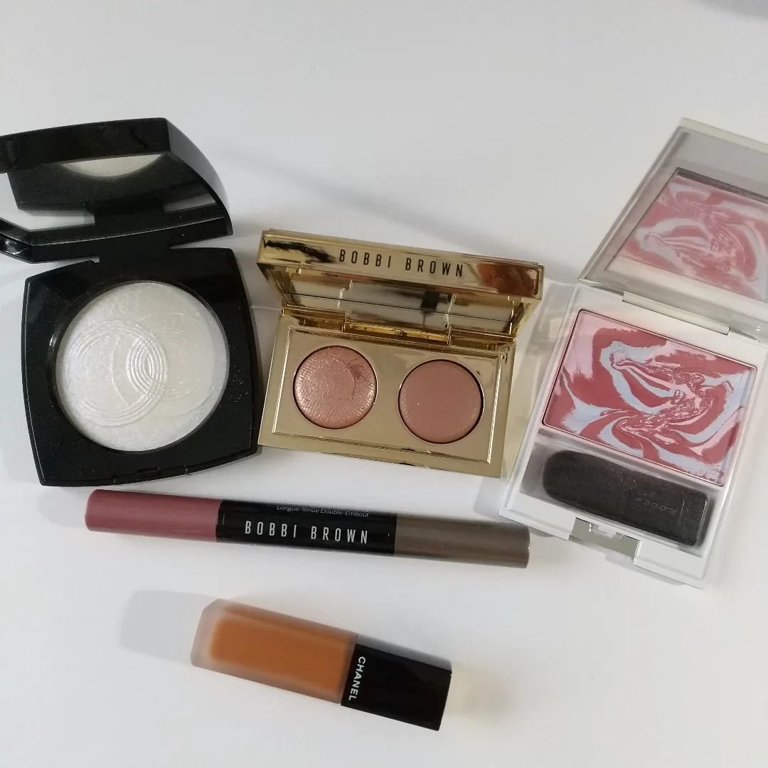 ルージュ アリュール リクィッド ヴェルヴェット 208 イプノティザント/CHANEL/口紅を使ったクチコミ（1枚目）