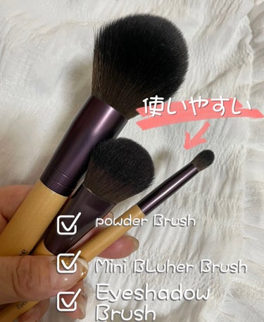 アイシャドウ ブラシ（ベース）/innisfree/メイクブラシを使ったクチコミ（2枚目）