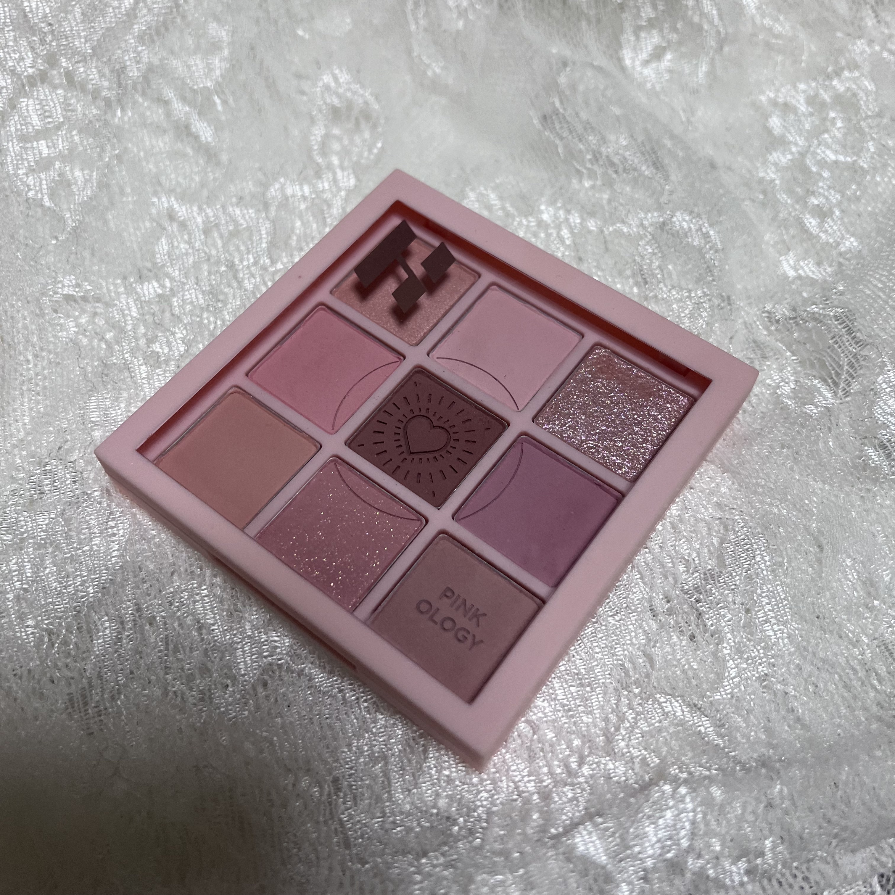 マイフェイブムードアイパレット 9カラー 03 ピンクオロジー(PINKOLOGY)/HOLIKA HOLIKA/アイシャドウパレットを使ったクチコミ（2枚目）