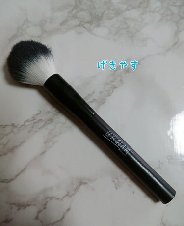 UR GLAM　FACE BRUSH/U R GLAM/メイクブラシを使ったクチコミ（1枚目）