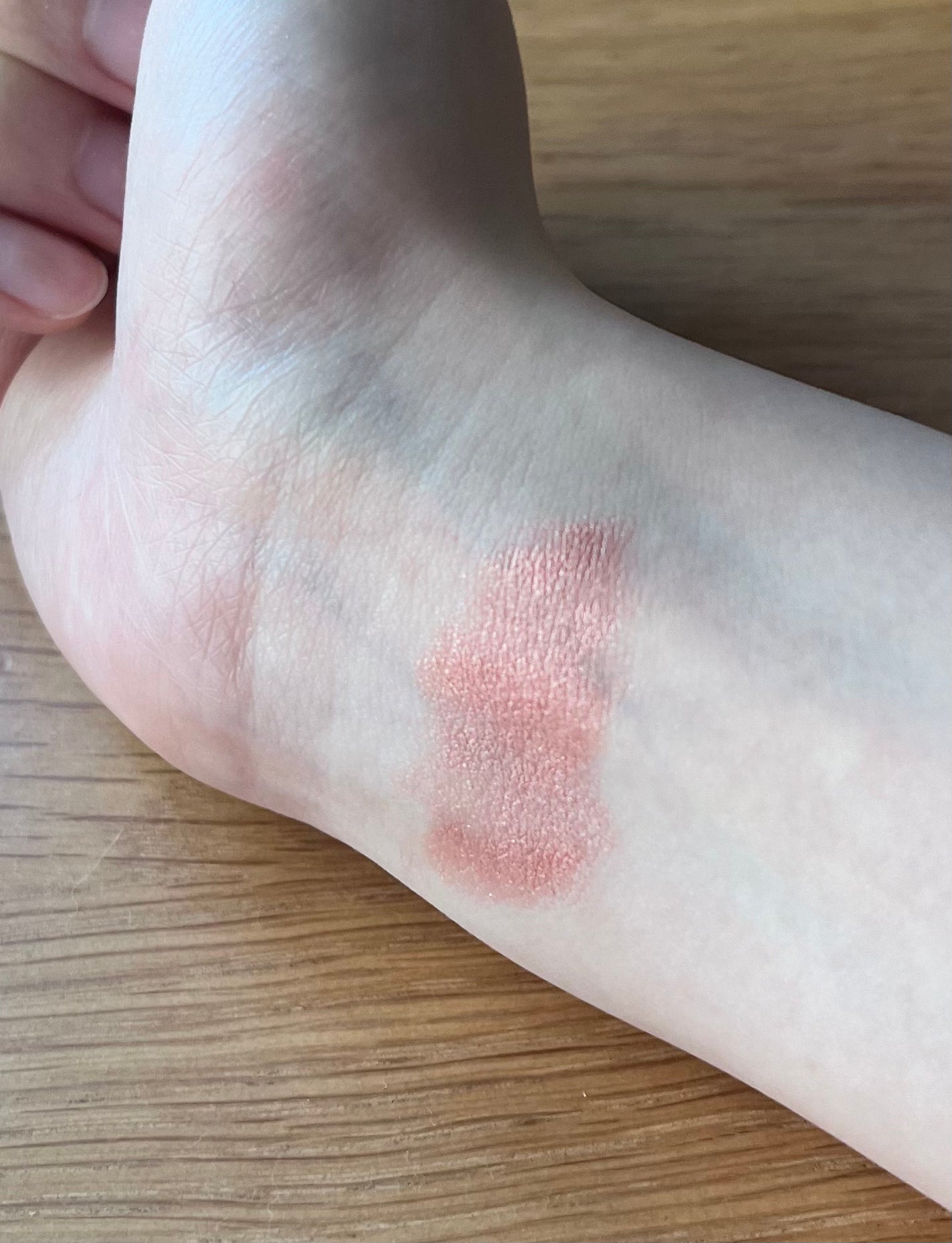 グリームオンフィットシャドウ/excel/スティックアイシャドウを使ったクチコミ(2枚目)