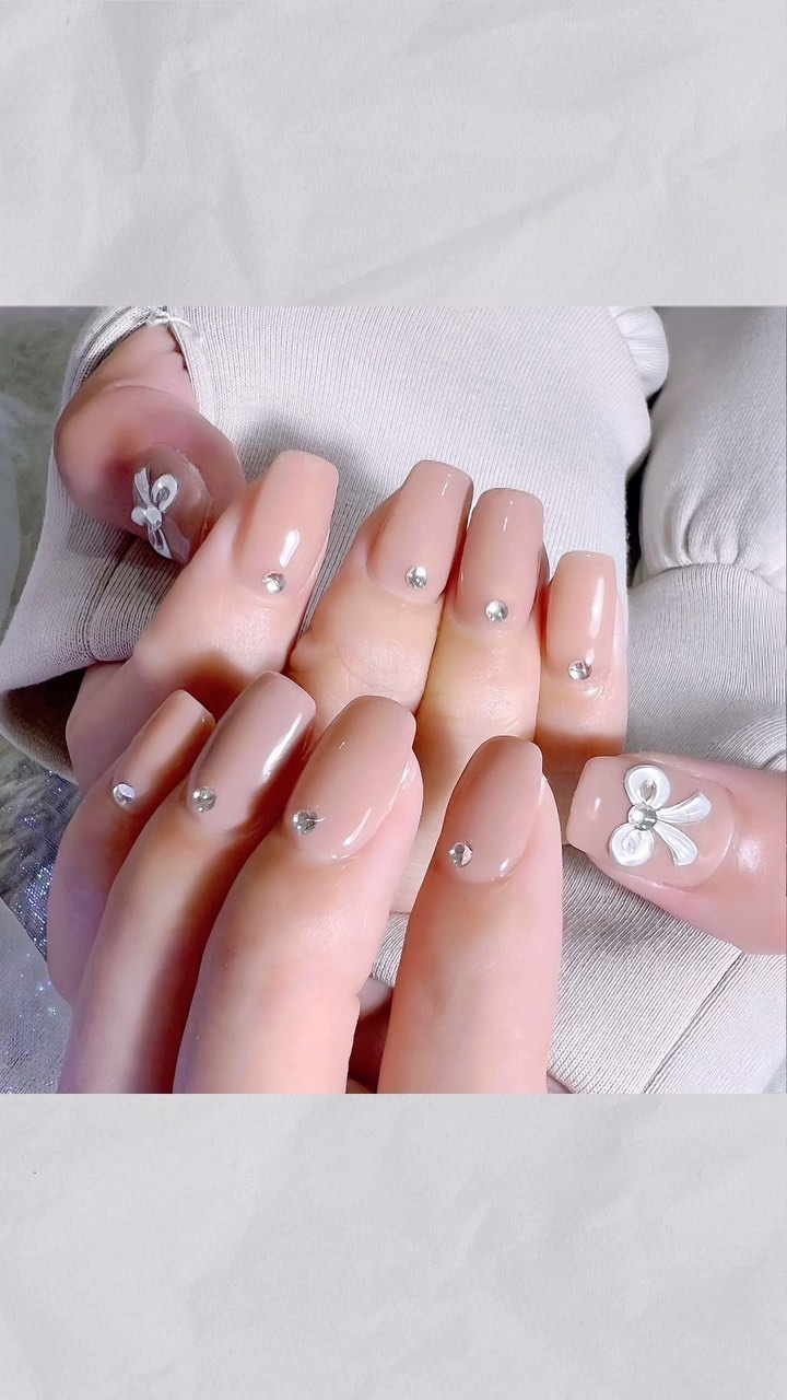 ℝ𝕚𝕓𝕓𝕠𝕟.⠀
⠀
@yakko928 ちゃん⠀
⠀
@aby_sharenail #nail #nails #nailart #ネイル #美甲 #ネイルアート  #japanesenailart #manucure #japa