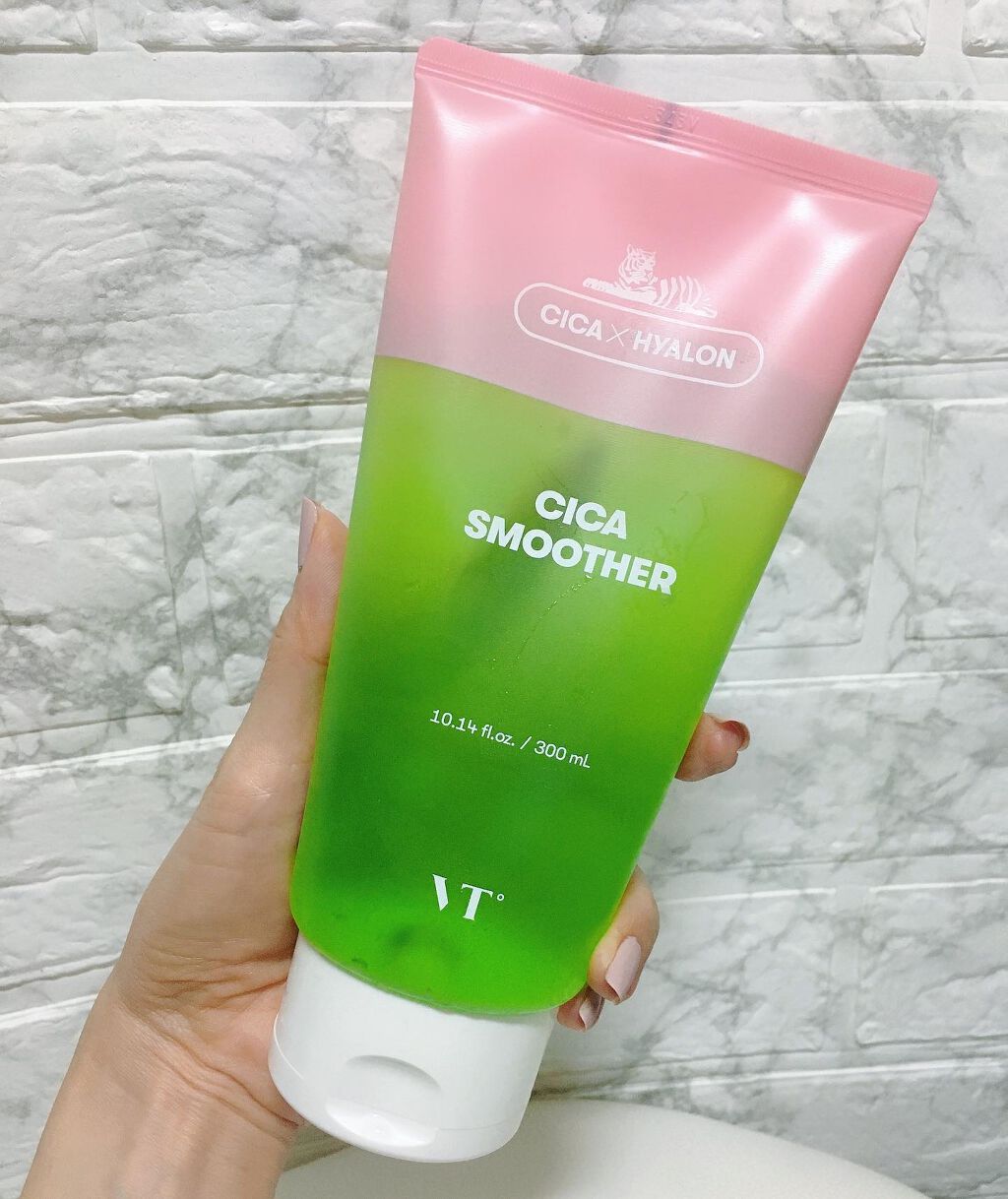 kee on LIPS 「CICA.全身に使えるジェル❗️冷蔵庫で冷やして…使用してます..」(1枚目)