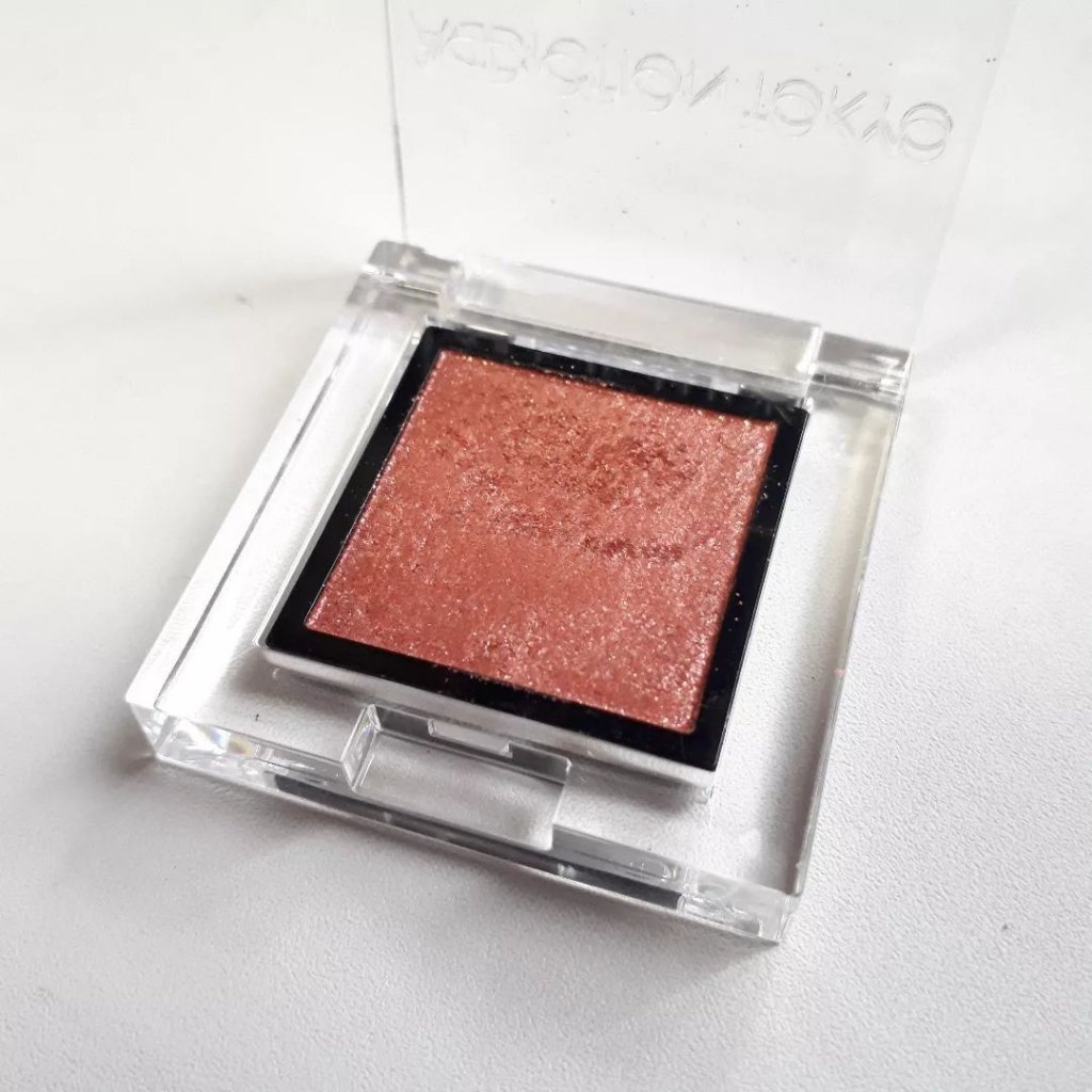アディクション ザ アイシャドウ スパークル 019SP Red Jujube/ADDICTION/単色アイシャドウを使ったクチコミ（2枚目）
