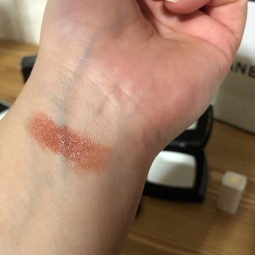 プードゥル ルミエール グラッセ/CHANEL/プレストパウダーを使ったクチコミ（2枚目）