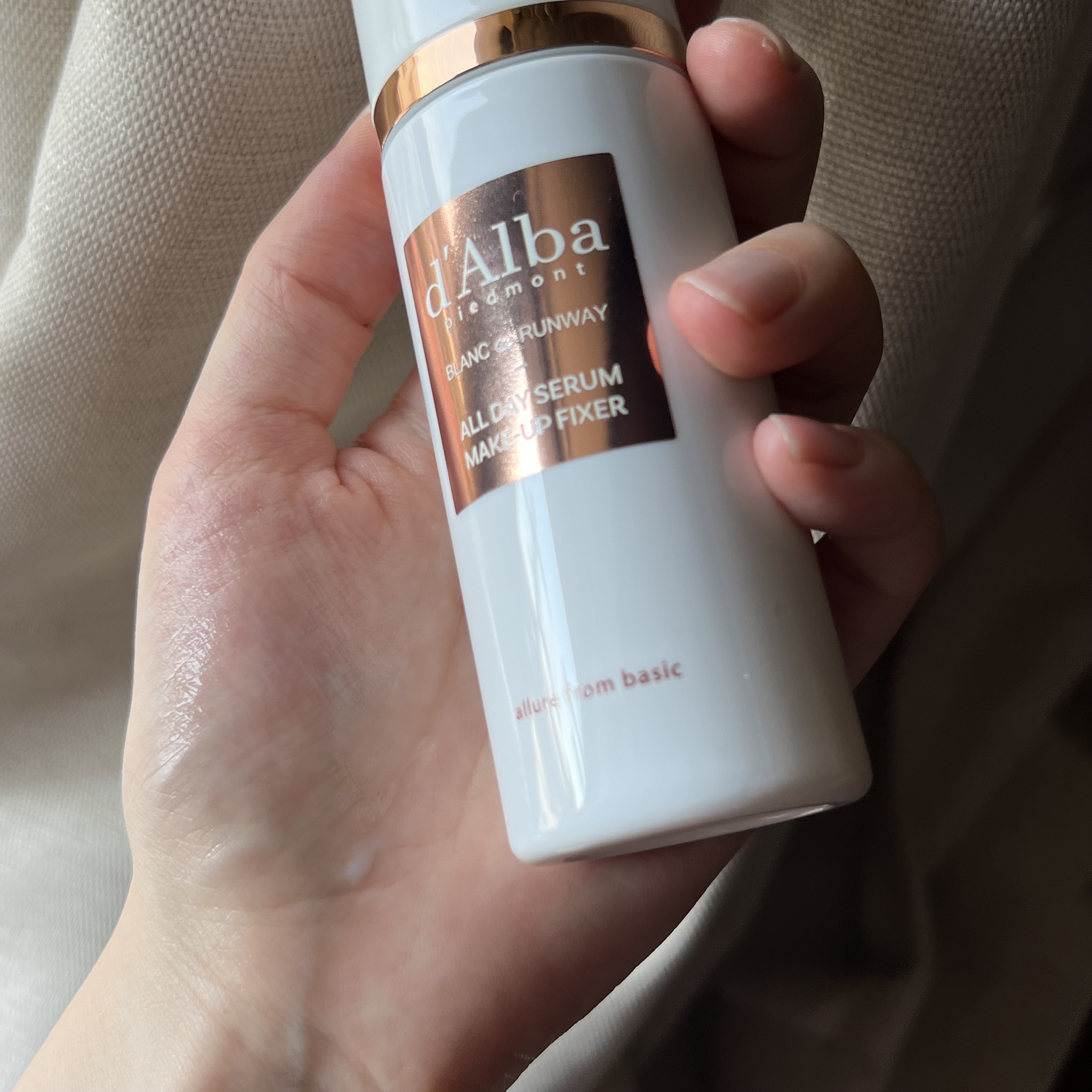 オールデイセラムメイクアップフィクサー/ダルバ/フィックスミストを使ったクチコミ（3枚目）