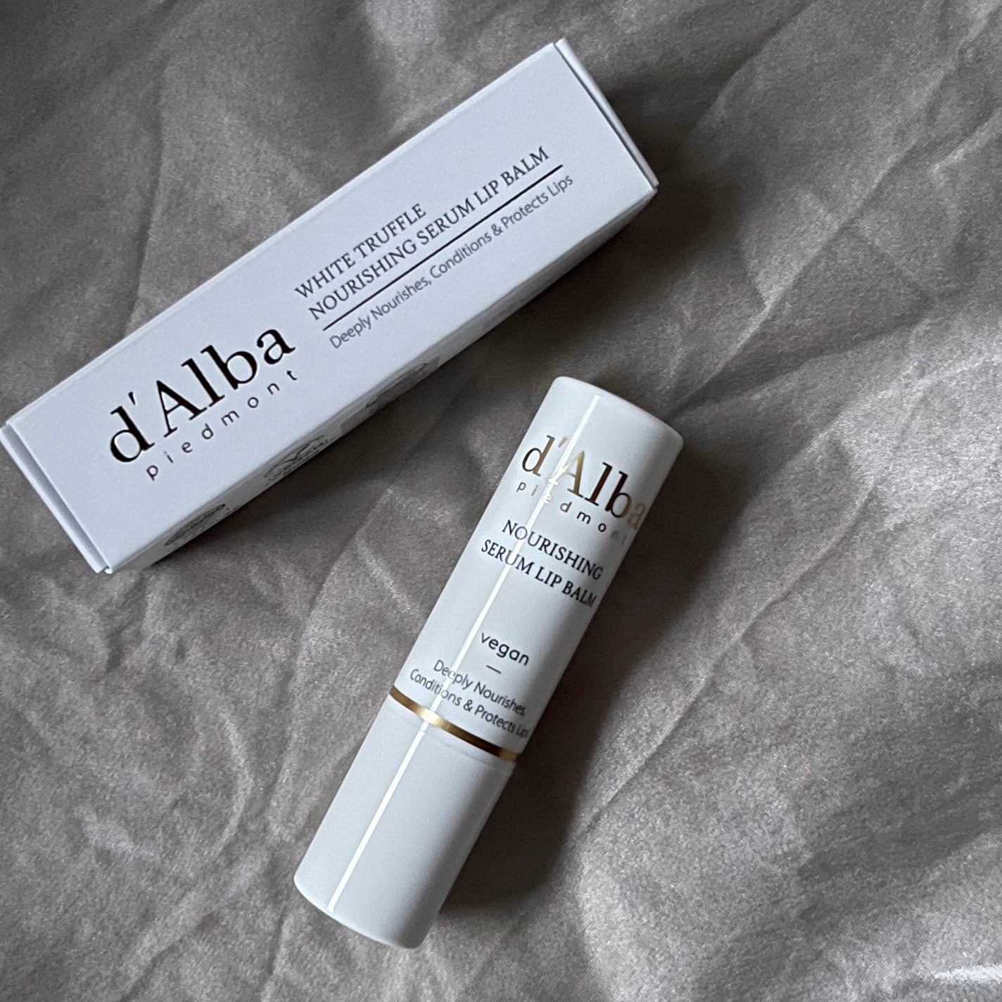 ホワイトトリュフナリシングセラムリップバーム/ダルバ/リップバームを使ったクチコミ(5枚目)