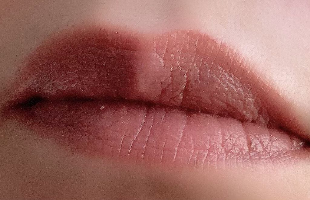 ルージュ アリュール ラック 62 スティル/CHANEL/口紅を使ったクチコミ（3枚目）