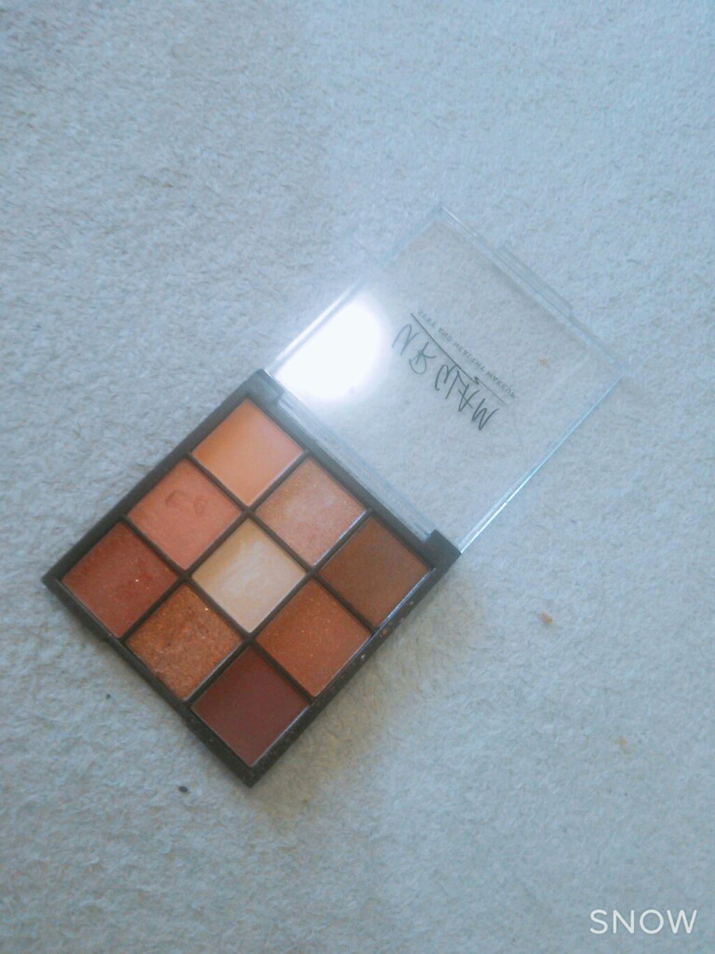 UR GLAM　BLOOMING EYE COLOR PALETTE/U R GLAM/アイシャドウパレットを使ったクチコミ（1枚目）