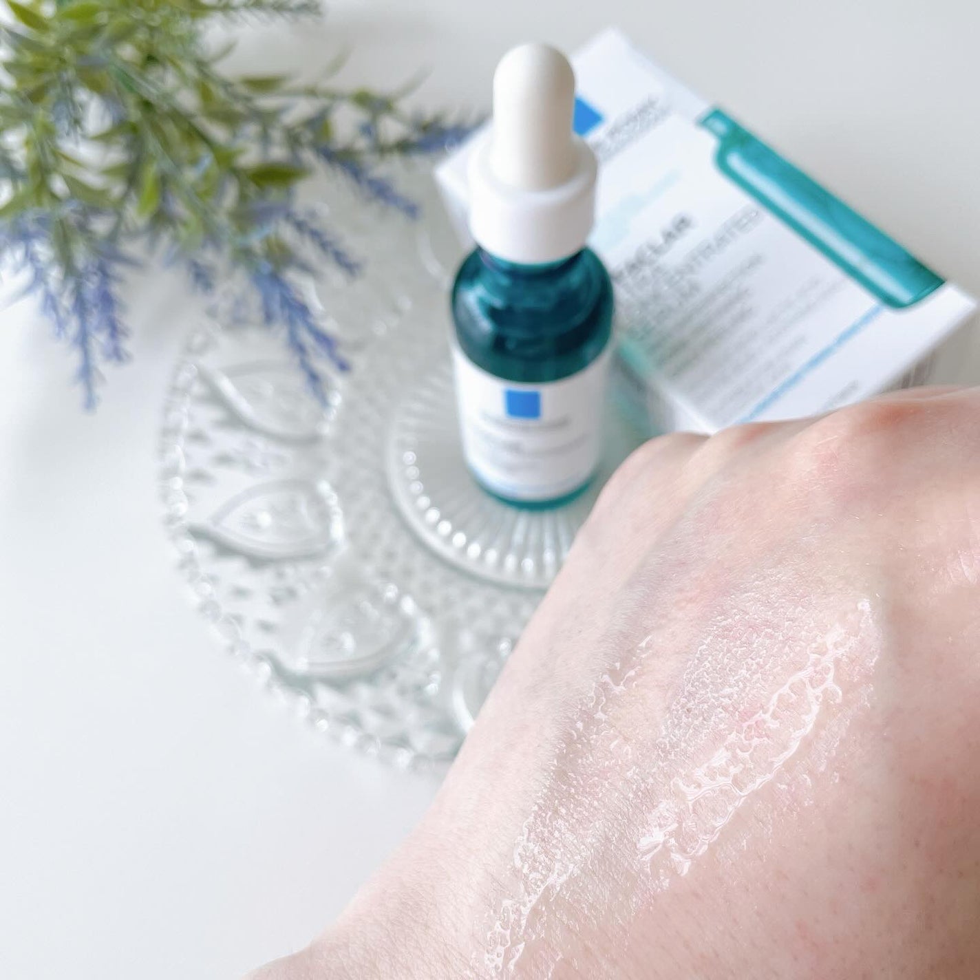 ãšãã¡ã¯ã© ããŒã«ã±ã¢ ã»ã©ã /ã© ããã·ã¥ ããŒ/çŸå®¹æ¶²ã䜿ã£ãã¯ãã³ãïŒ4æç®ïŒ