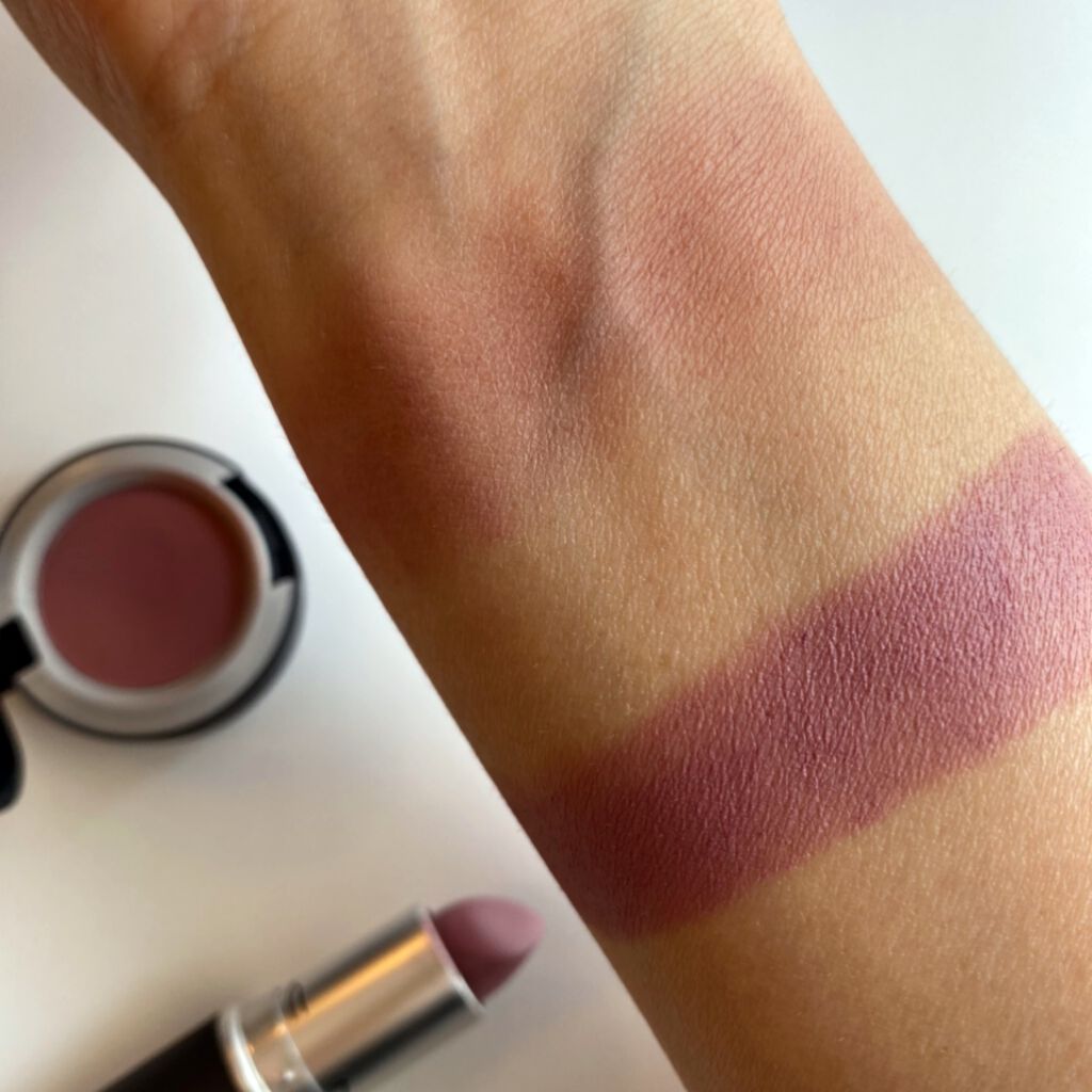 パウダーキス リップスティック/M・A・C/口紅を使ったクチコミ(2枚目)