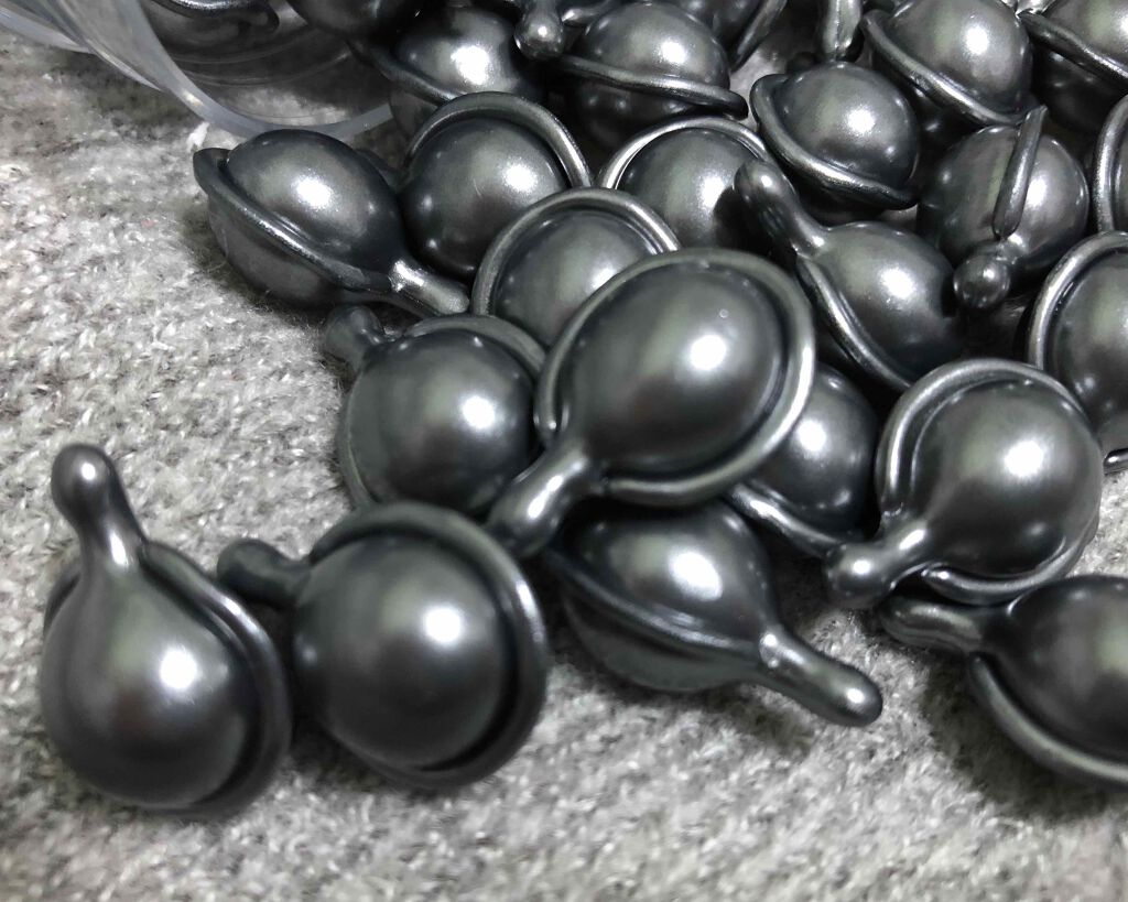 ヘアーオイル【シャイニーブラック】/ellips/ヘアオイルを使ったクチコミ(2枚目)