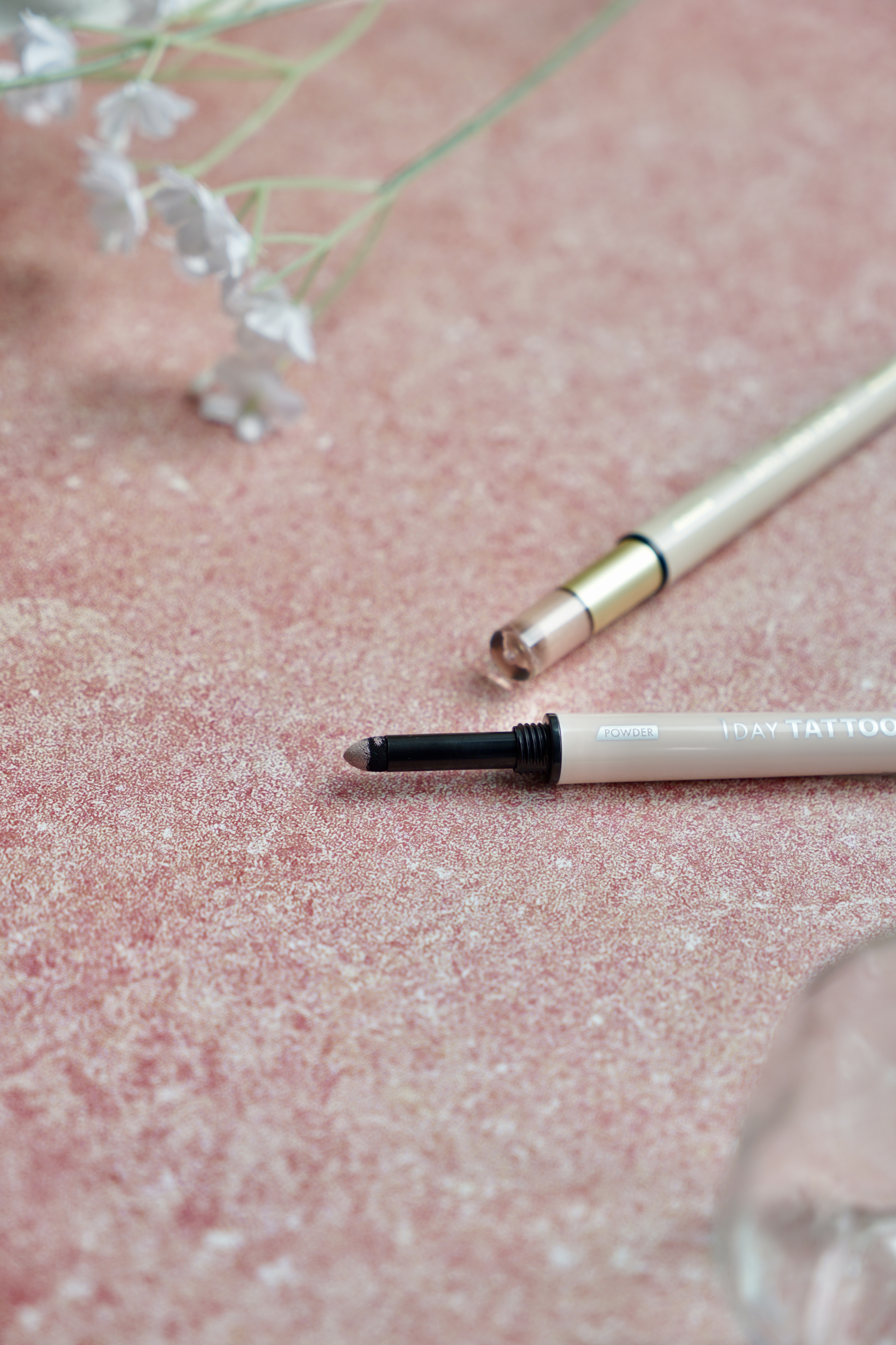 マルチブルーミングアイズ/K-パレット/スティックアイシャドウを使ったクチコミ（2枚目）