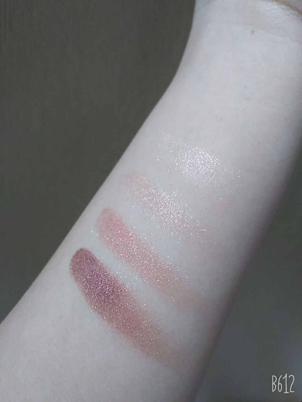 シルキースフレアイズ/キャンメイク/アイシャドウパレットを使ったクチコミ(2枚目)