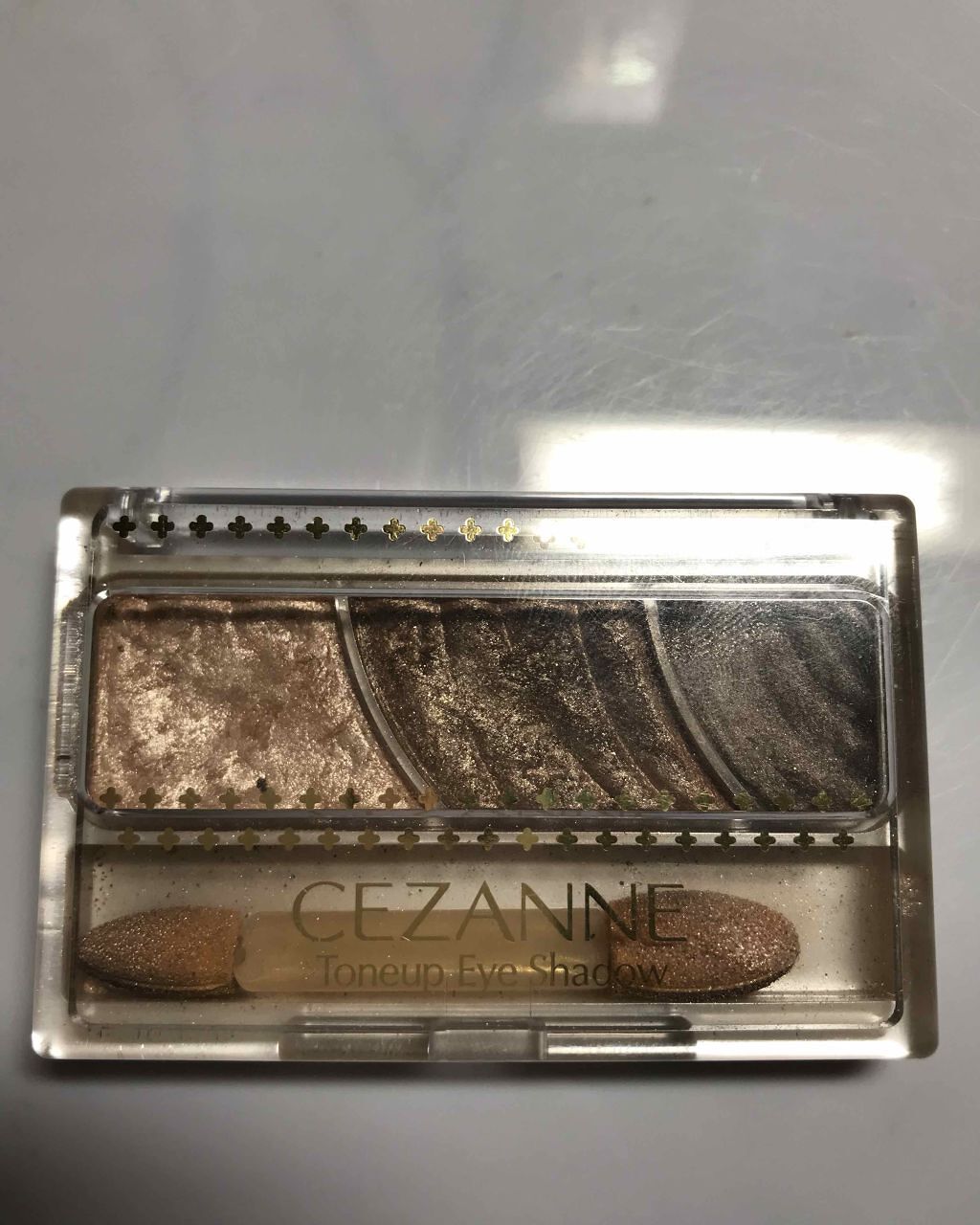 トーンアップアイシャドウ/CEZANNE/アイシャドウパレットを使ったクチコミ（1枚目）