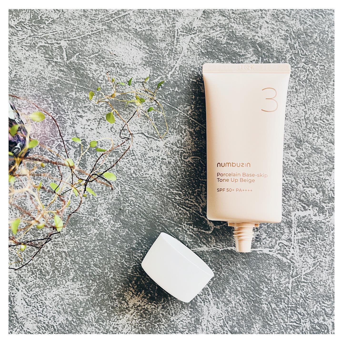 3番 ノーファンデ陶器肌トーンアップクリーム/numbuzin/化粧下地を使ったクチコミ（2枚目）