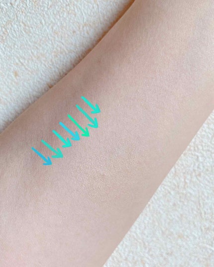 パウダー ポップ フラワー ハイライター/CLINIQUE/パウダーハイライトを使ったクチコミ(3枚目)