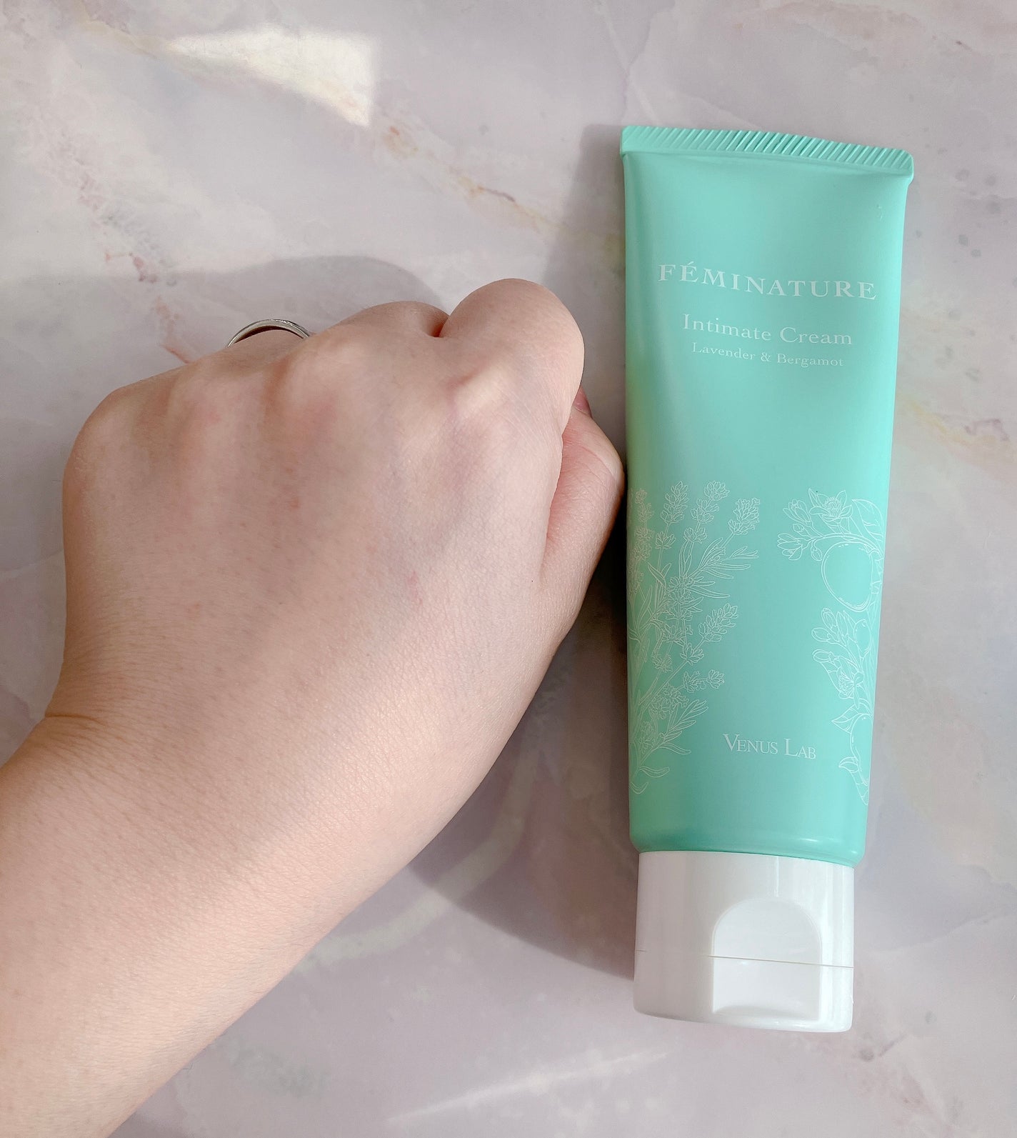 フェミナチュールインティメイトクリーム/ヴィーナスラボ/デリケートゾーンケアを使ったクチコミ(4枚目)