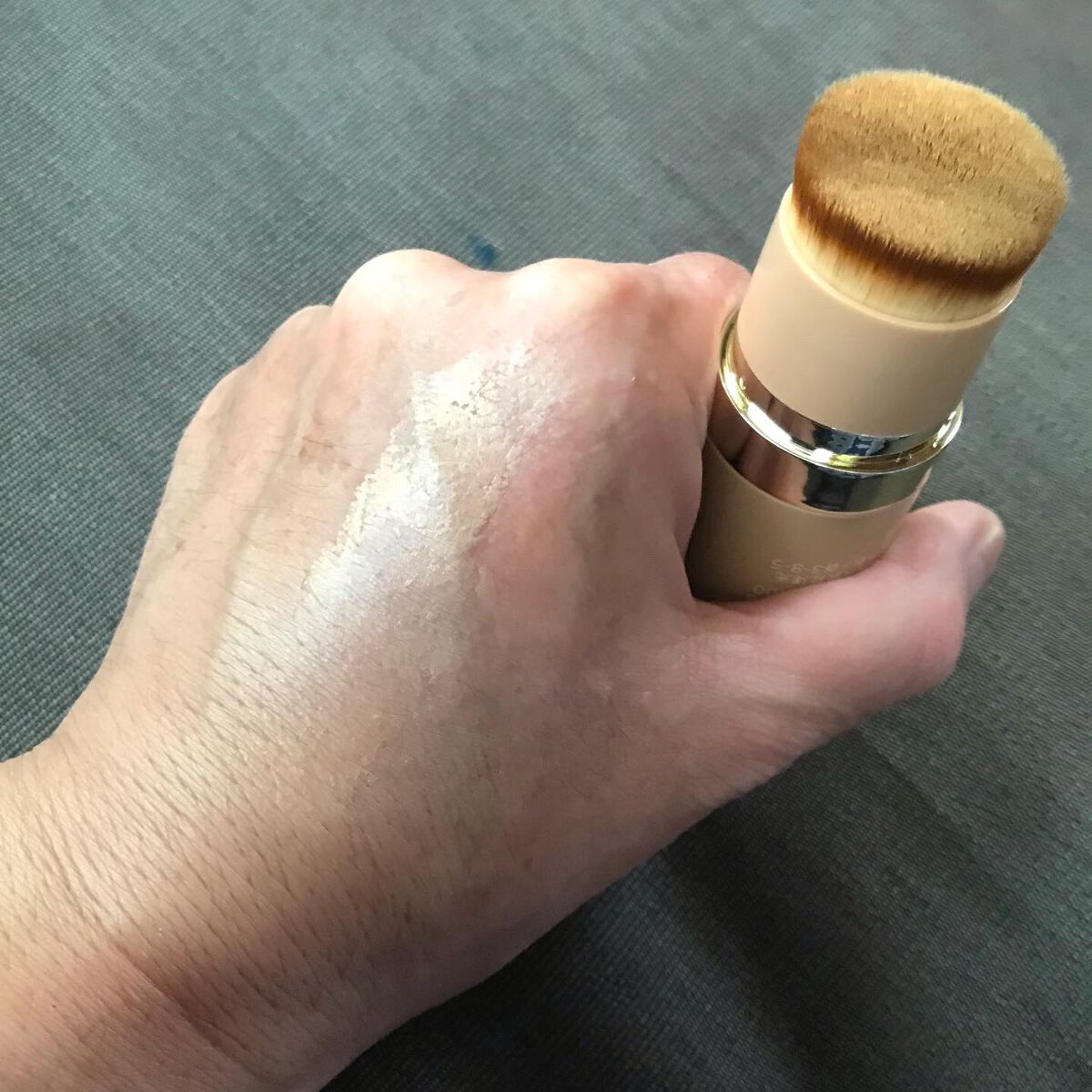 シルキースティックファンデーション/KAMIKA/その他ファンデーションを使ったクチコミ(4枚目)